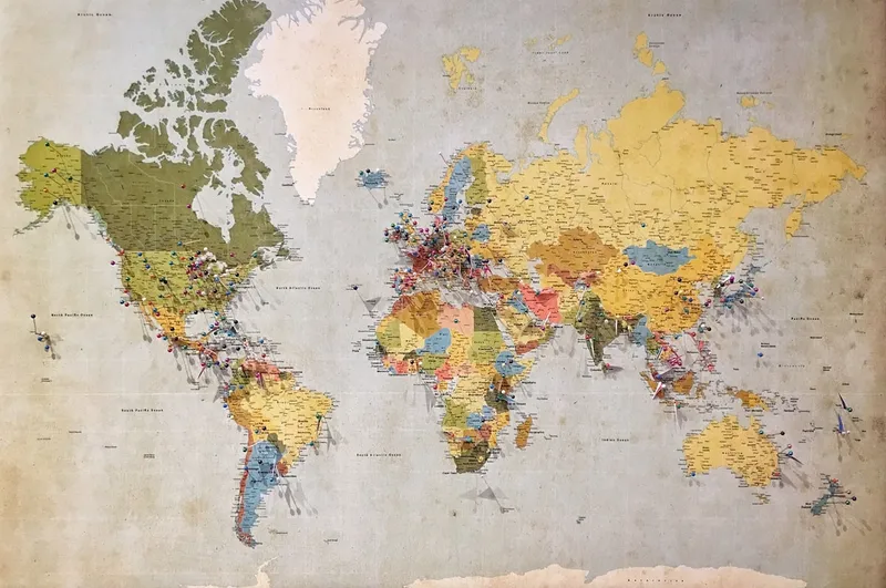 Vista de mapa digital con ubicaciones de negocios en Santo Domingo