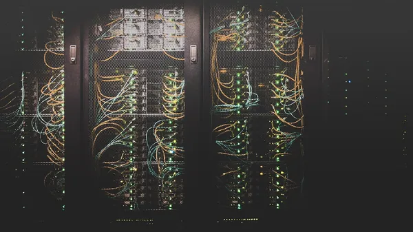 Red de conexiones digitales representando integración de sistemas